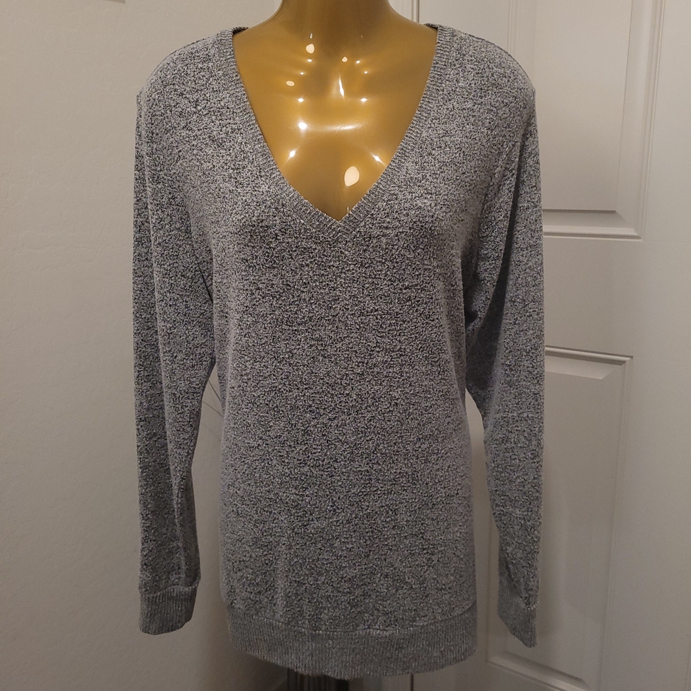 Lucky Brand Heather Gray Knit sweater Top Sz M V-neck